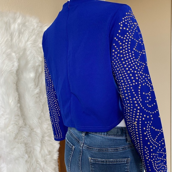 Fashion Top - Picture 2 of 4